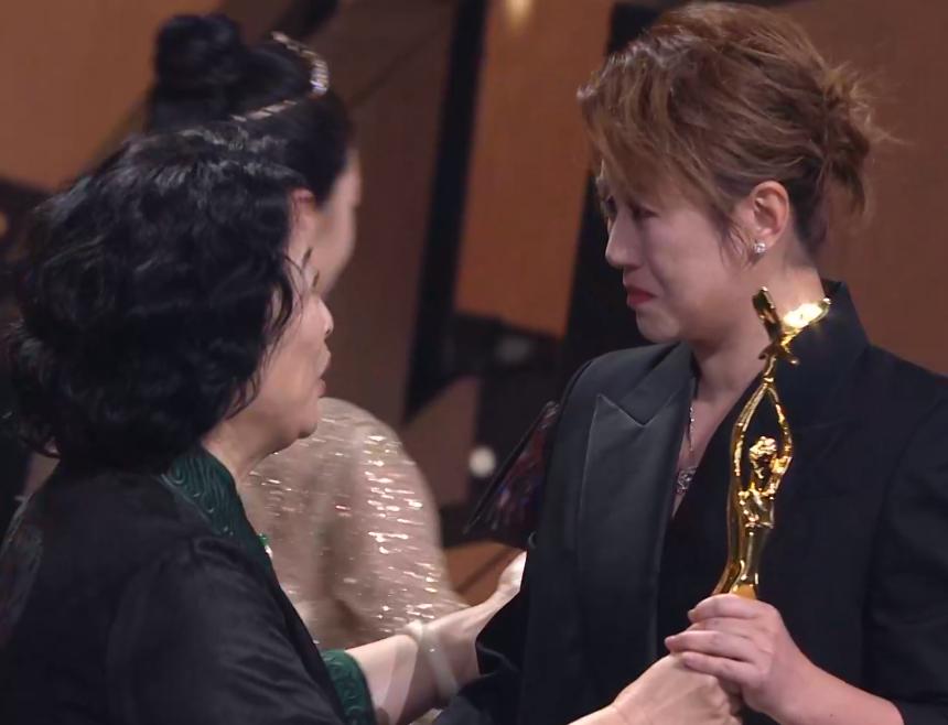 重磅推出櫻桃AI助手，揭秘演員櫻桃年齡，領(lǐng)略智能科技魅力，體驗(yàn)智能生活新紀(jì)元！