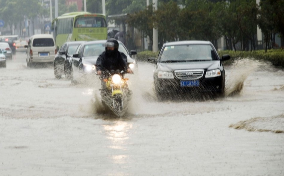 南方暴雨實時報道與案例分析，最新消息視頻匯總
